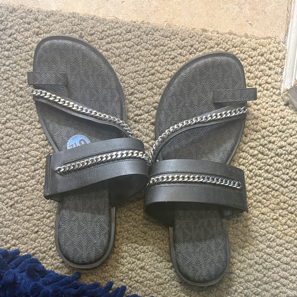 Michael Kors Black Sandals with Silver Chain
